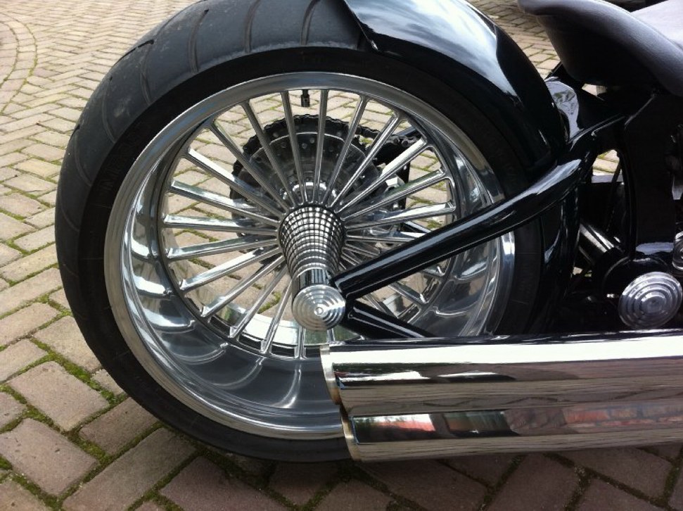 Custom Made Rim Harley Davidson Wheelcare®