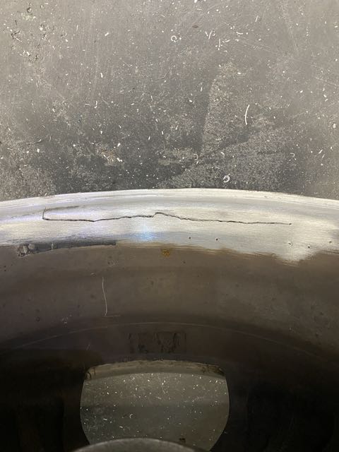 Suzuki velg met gelast