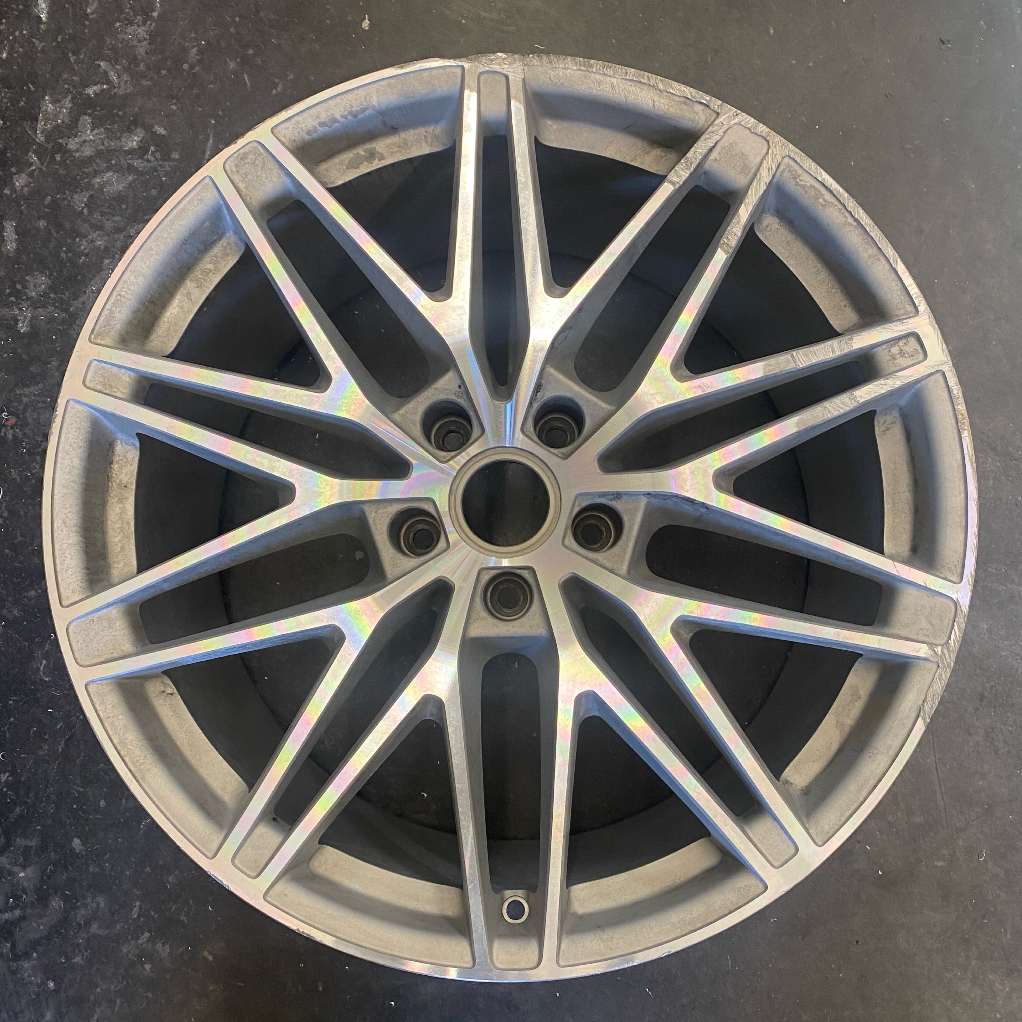 Porsche RS Spyder Velg Gelast & Gericht Wheelcare®